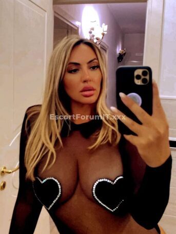 NICOLE