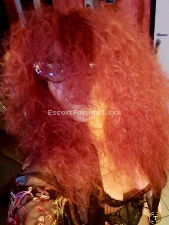 Rachele Red passion