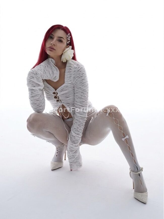 Maria Esclusive