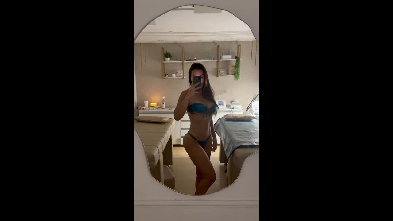 image: 1