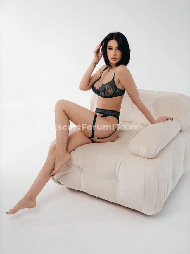 Nicole HOT girl